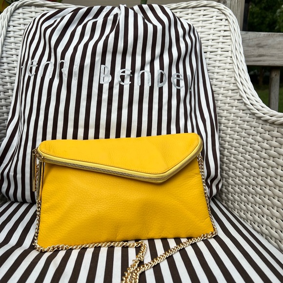 Henri Bendel Yellow Envelope Clutch/Crossbody with Gold Chain - Picture 3 of 15